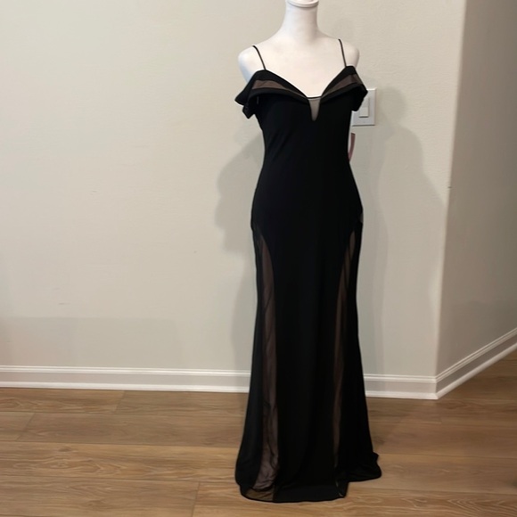Morgan & Co. Dresses & Skirts - Morgan & Co - Off Shoulder Black and Nude Gown Size 5/6